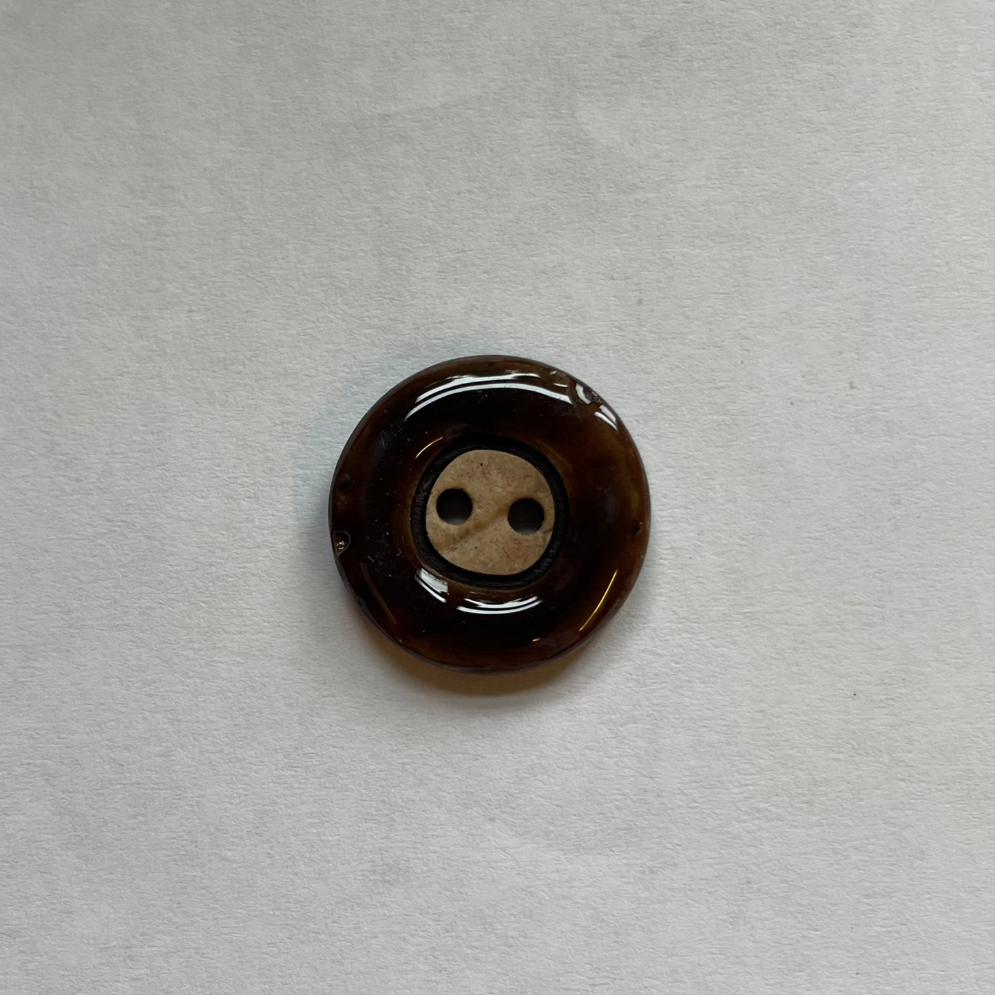 Keramikknap med glaseret kant