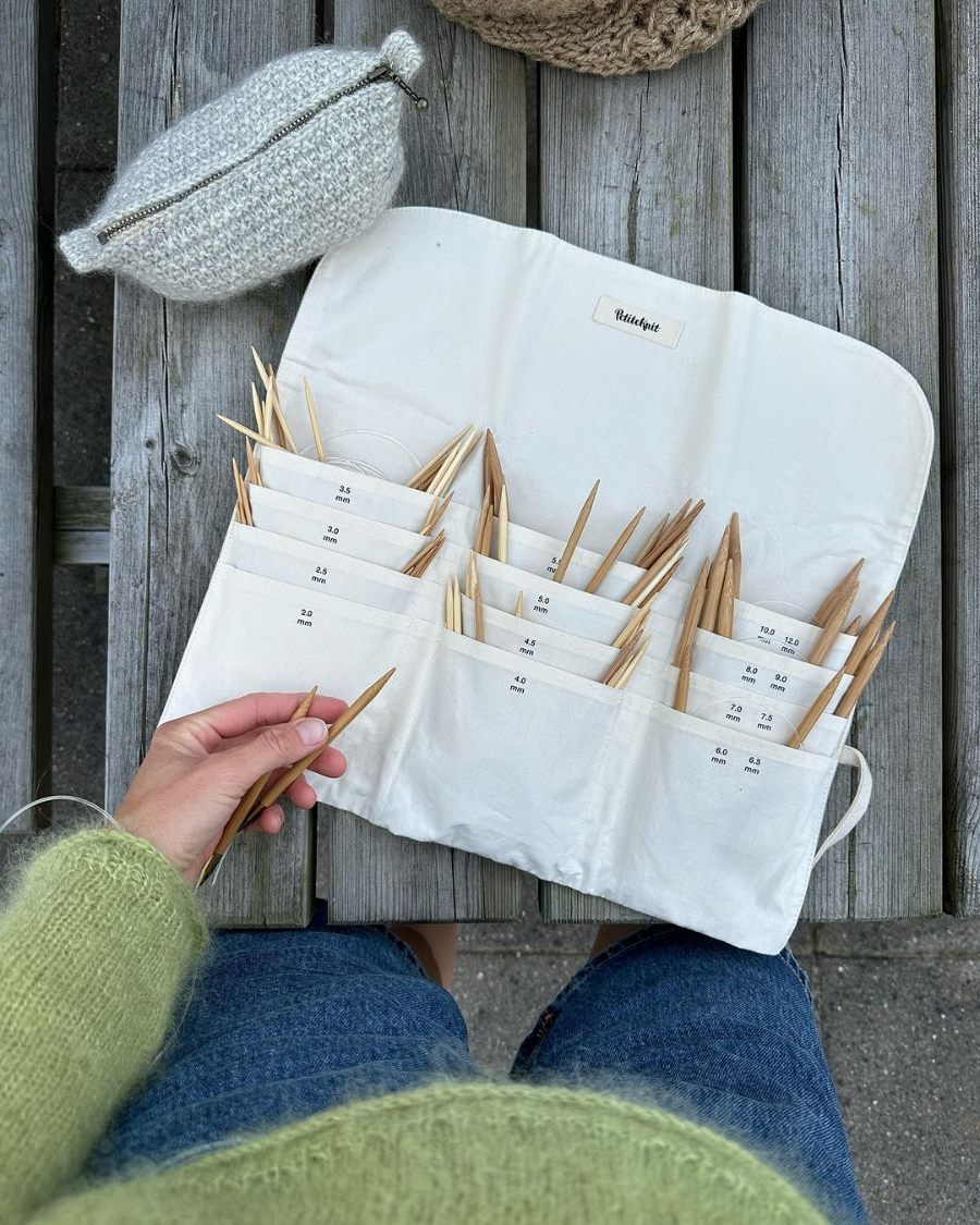 PetiteKnit Pindeetui