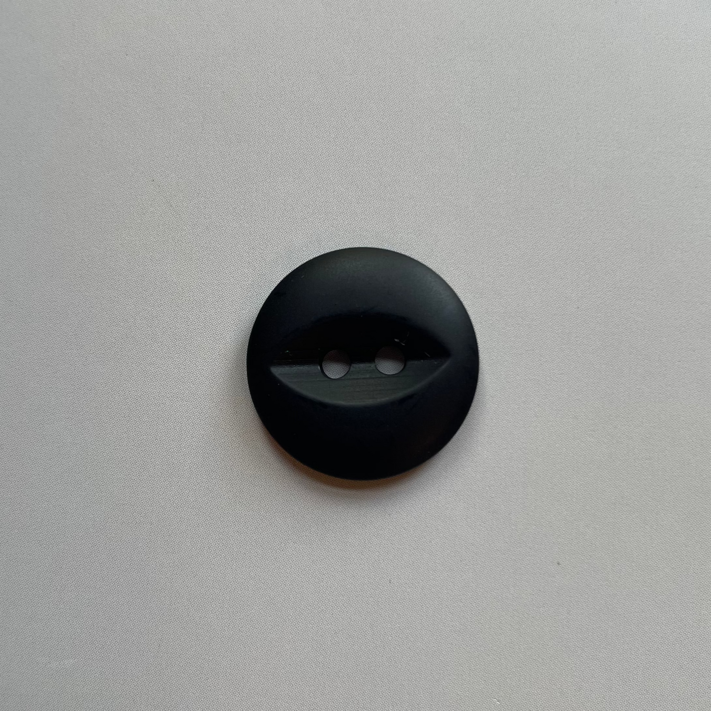 Knap med oval indgravering