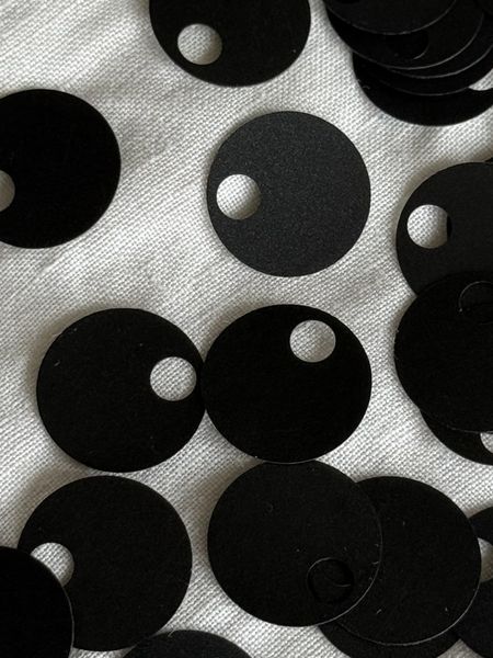 Strikkefeber - Store pallietter med hul