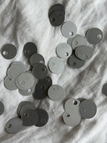 Strikkefeber - Store pallietter med hul